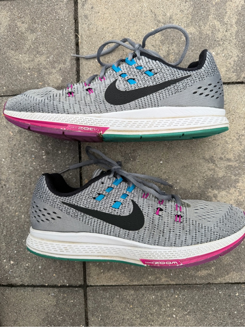 Nike Zoom Structure 19 Size 10 model #806584-005 gray black fuchsia turquoise